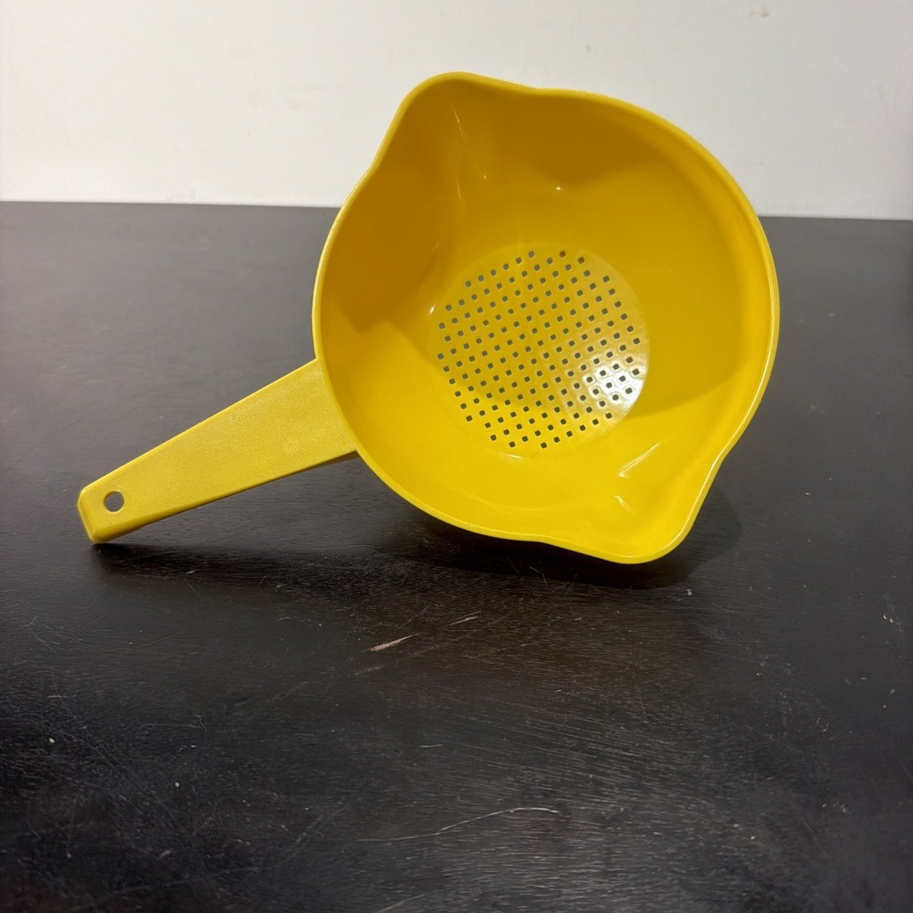 Vintage Tupperware 1200-1 Quart Yellow Strainer Colander Small